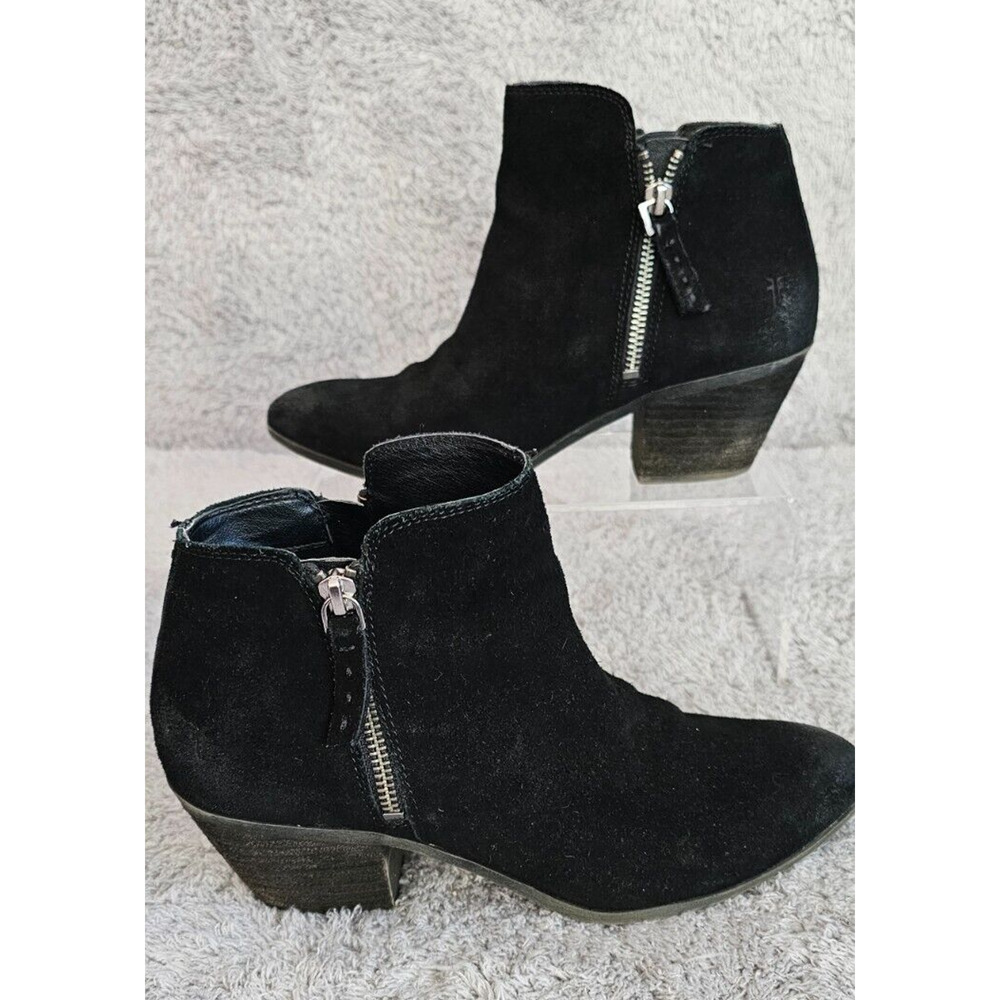 Frye Womens size 8 Black Suede Leather Dual Side Zipper Ankle Boots Booties